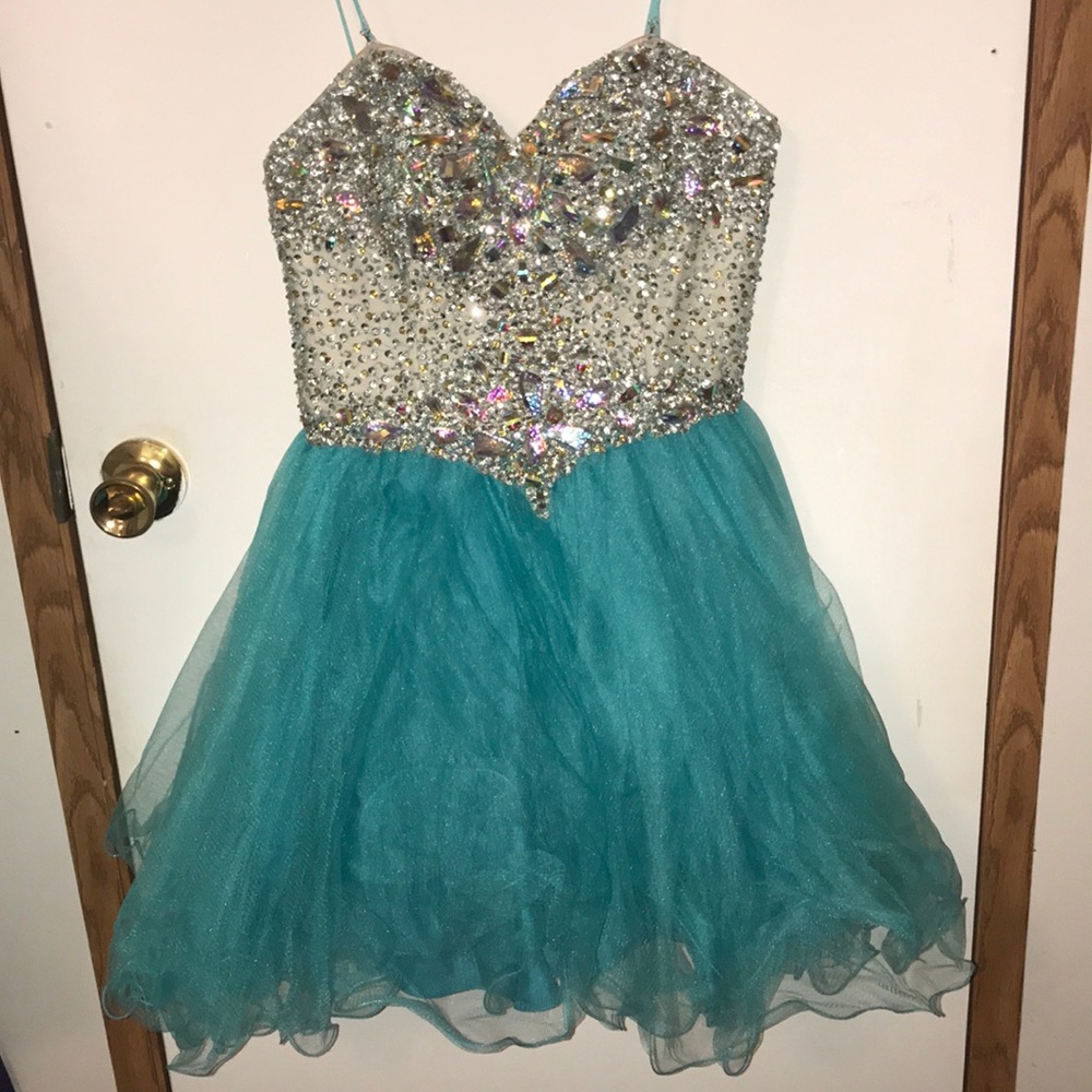 Beautiful blue dress😍
